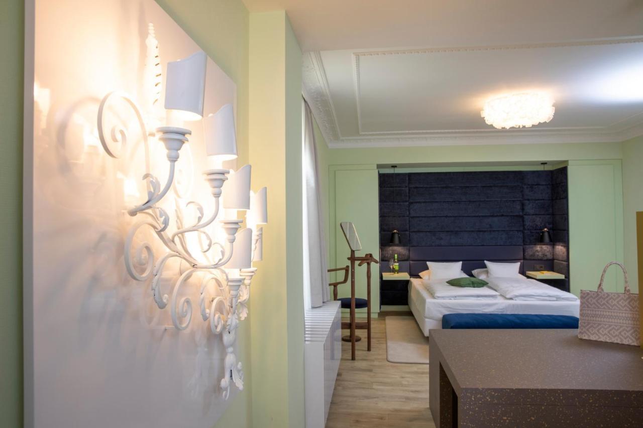 טובינגן Hotel Krone ****S מראה חיצוני תמונה
