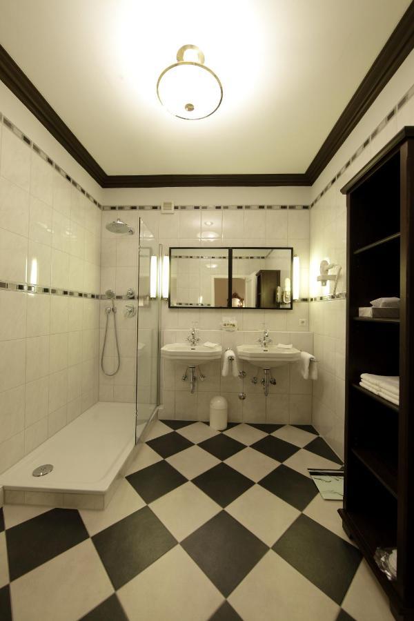 טובינגן Hotel Krone ****S מראה חיצוני תמונה